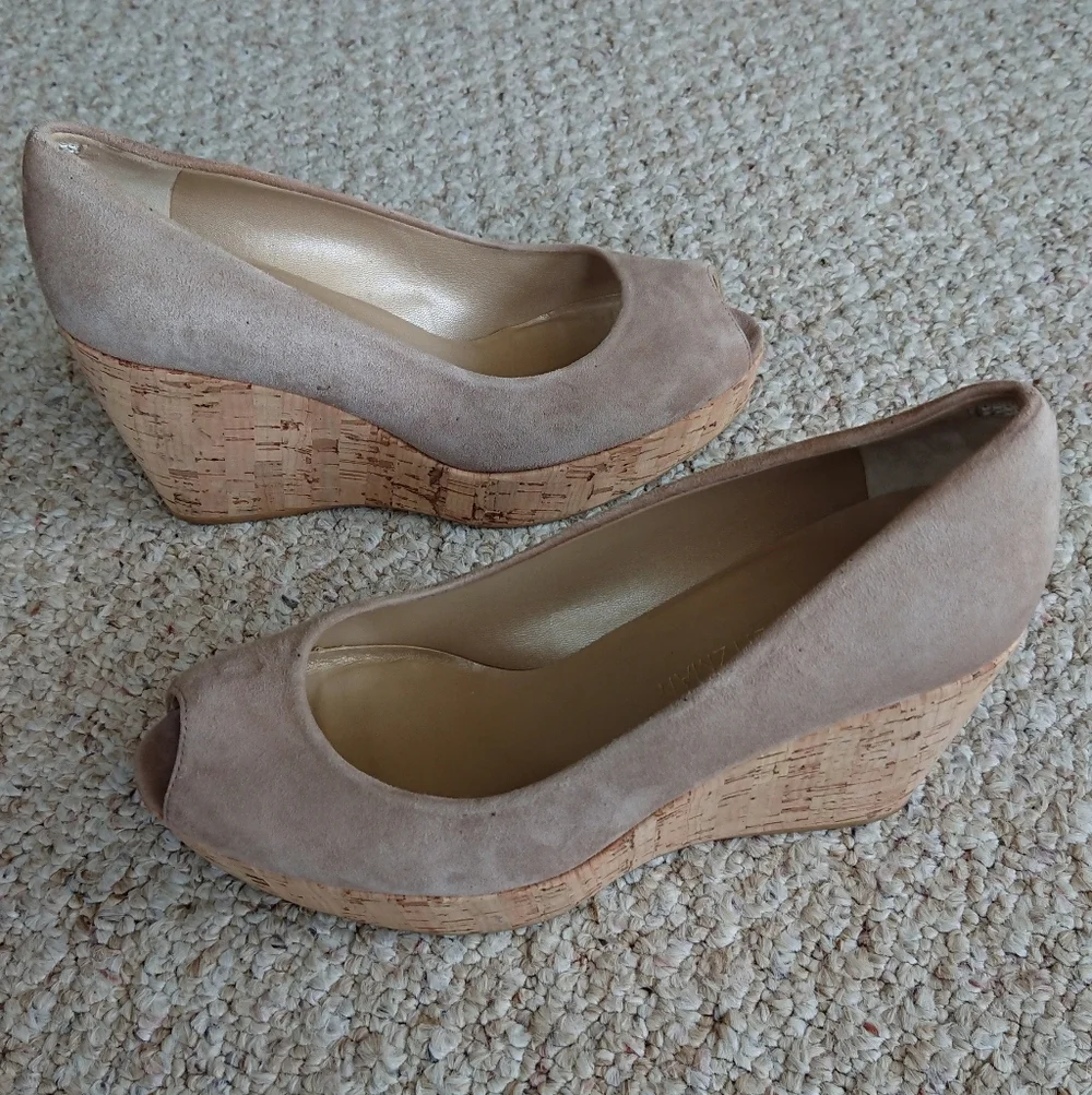 Stuart Weitzman Anna peep-toe wedge Wedge Platform Sandals in taupe 8.5 M - Picture 5 of 15